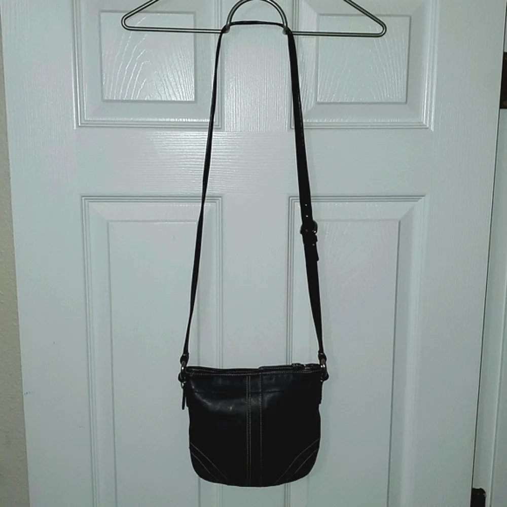 COACH Soho Black Leather Swingpack Small Crossbody Bag